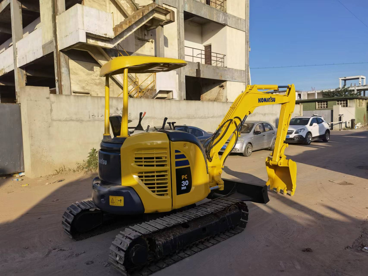 Komatsu PC30 Excavator - Гусеничный экскаватор: фото 5 Komatsu PC30 Excavator - Гусеничный экскаватор: фото 5