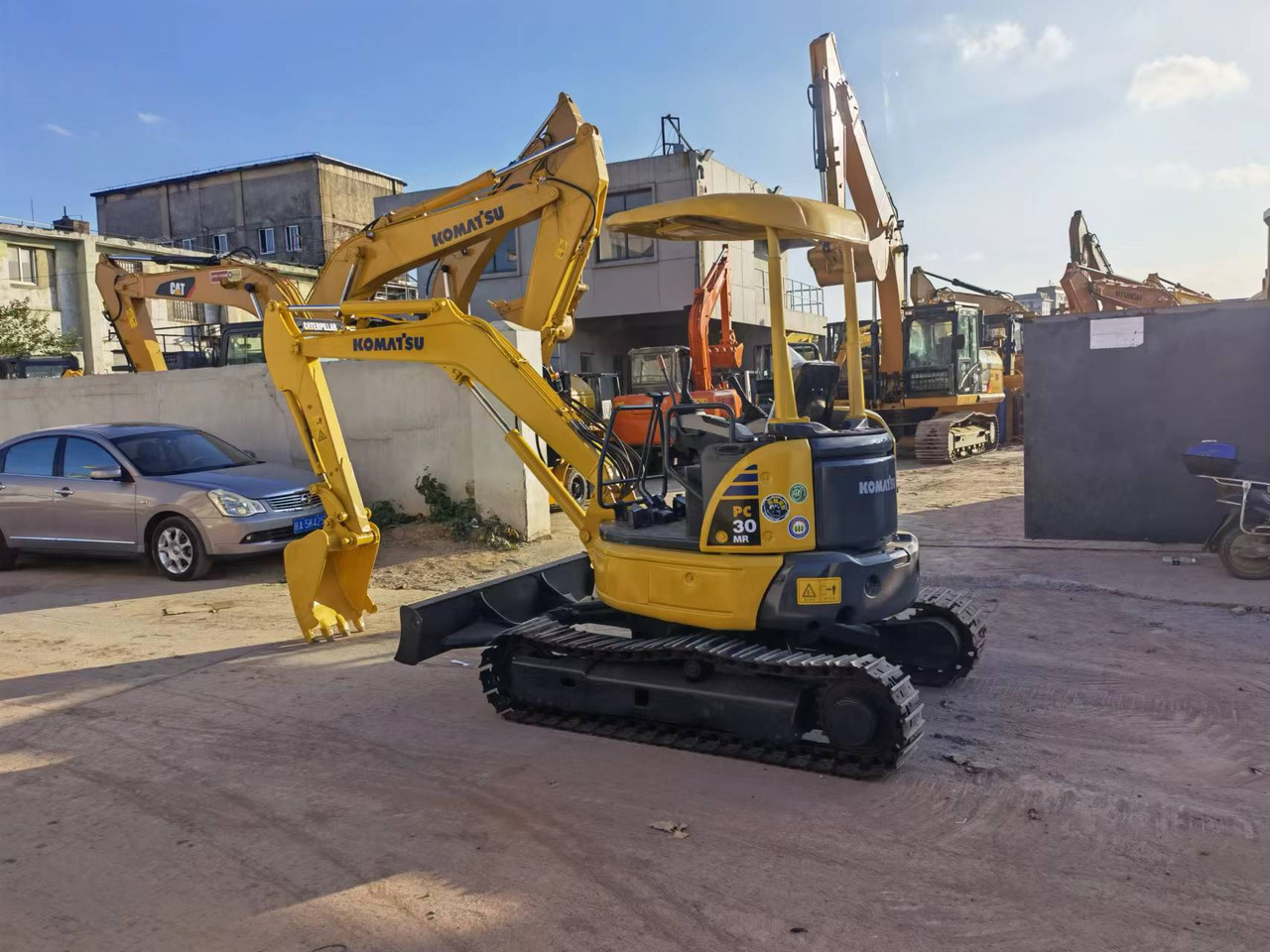 Komatsu PC30 Excavator - Гусеничный экскаватор: фото 2 Komatsu PC30 Excavator - Гусеничный экскаватор: фото 2