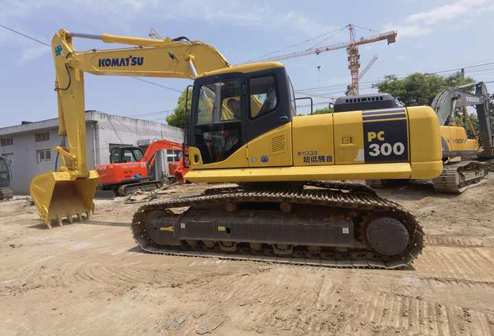 Komatsu PC350-7 excavator - Гусеничный экскаватор: фото 3 Komatsu PC350-7 excavator - Гусеничный экскаватор: фото 3