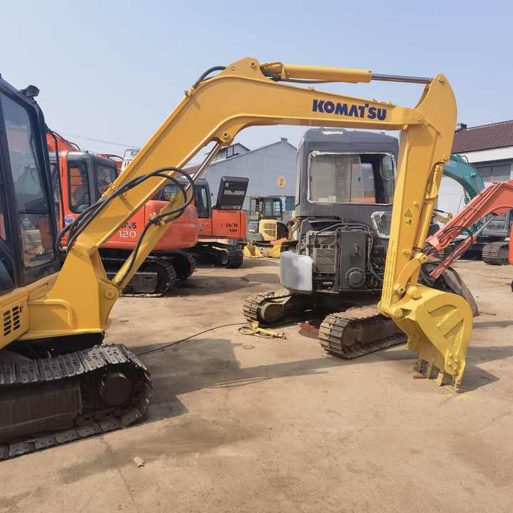 Low price used mini excavator Komatsu PC55 Komatsu digger PC30 PC40 pc55 PC56 excavator with good condition - Мини-экскаватор: фото 2 Low price used mini excavator Komatsu PC55 Komatsu digger PC30 PC40 pc55 PC56 excavator with good condition - Мини-экскаватор: фото 2