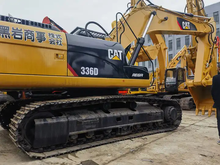 Original Japan Caterpillar 336d excavator CAT 336d2 349d 390d hydraulic crawler excavator on stock - Экскаватор: фото 2 Original Japan Caterpillar 336d excavator CAT 336d2 349d 390d hydraulic crawler excavator on stock - Экскаватор: фото 2