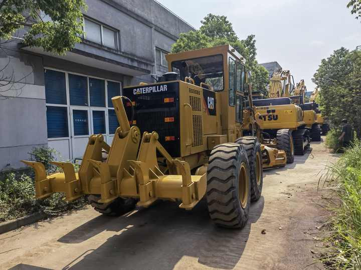 Original Japan caterpillar used motor grader 140H for sale CAT 140H 120H 120K second hand grader - Грейдер: фото 2 Original Japan caterpillar used motor grader 140H for sale CAT 140H 120H 120K second hand grader - Грейдер: фото 2