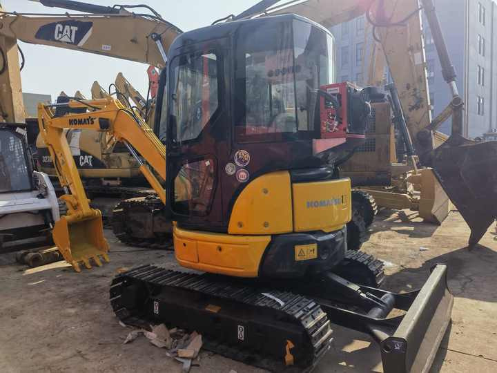 PC30 komatsu hydraulic excavator small digger in good condition on sale - Гусеничный экскаватор: фото 3 PC30 komatsu hydraulic excavator small digger in good condition on sale - Гусеничный экскаватор: фото 3