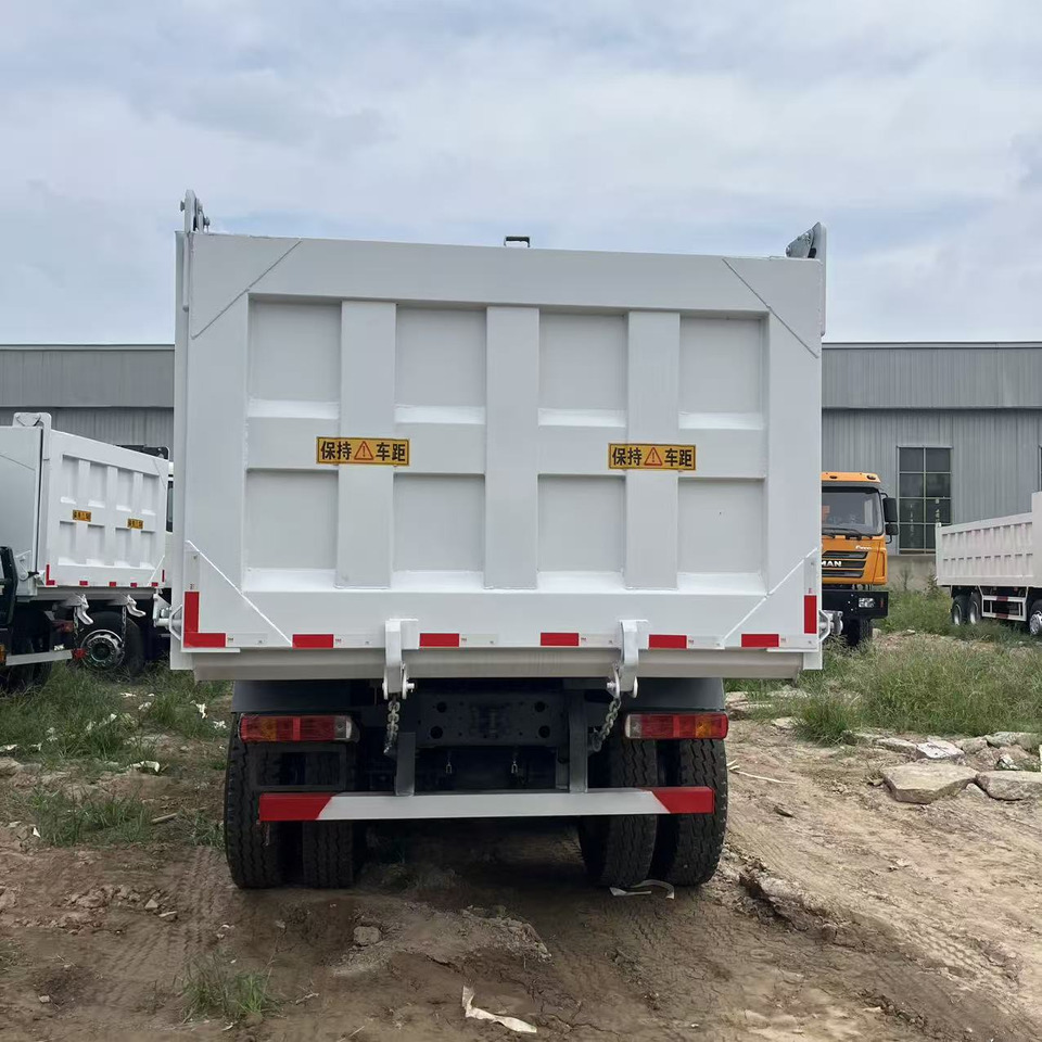 SINOTRUK Howo Dump truck 371hp 6x4 - Самосвал: фото 4 SINOTRUK Howo Dump truck 371hp 6x4 - Самосвал: фото 4