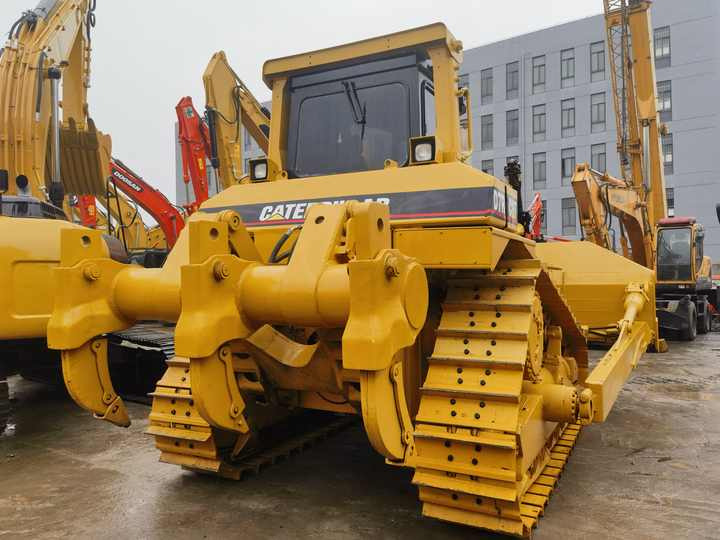 Second Hand Caterpillar CAT D7G D7R Bulldozer Used CAT D7R in stock in shanghai yard - Бульдозер: фото 5 Second Hand Caterpillar CAT D7G D7R Bulldozer Used CAT D7R in stock in shanghai yard - Бульдозер: фото 5