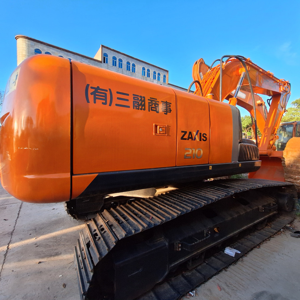 Second hand Hitachi ZX210 excavator - Экскаватор: фото 2 Second hand Hitachi ZX210 excavator - Экскаватор: фото 2