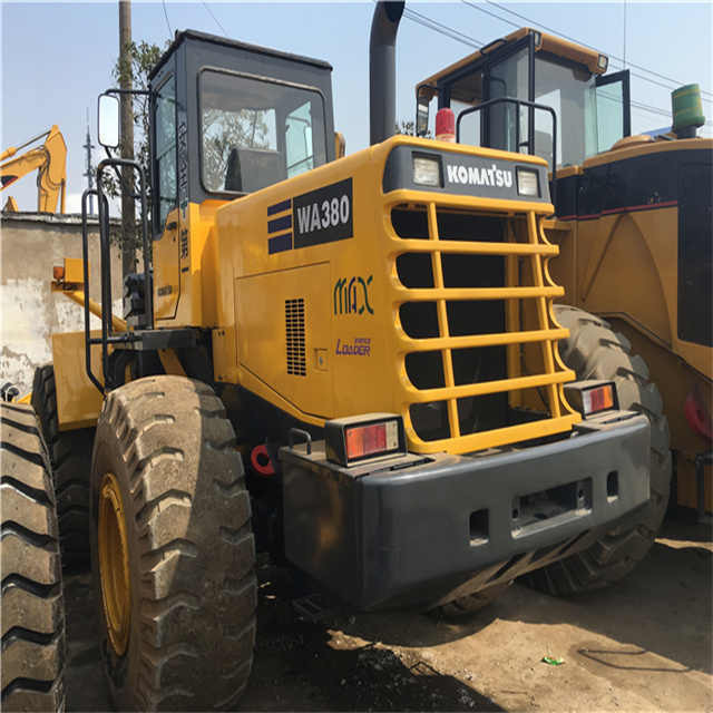 Second hand wheel loader Komatsu used Wheel loader WA320-3 WA320-1 WA380-3 cheap for sale - Колёсный погрузчик: фото 2 Second hand wheel loader Komatsu used Wheel loader WA320-3 WA320-1 WA380-3 cheap for sale - Колёсный погрузчик: фото 2