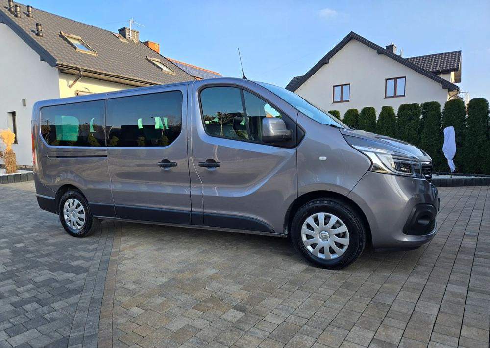 Renault Trafic Grand SpaceClass 2.0 dCi EDC - Микроавтобус, Пассажирский фургон: фото 2 Renault Trafic Grand SpaceClass 2.0 dCi EDC - Микроавтобус, Пассажирский фургон: фото 2