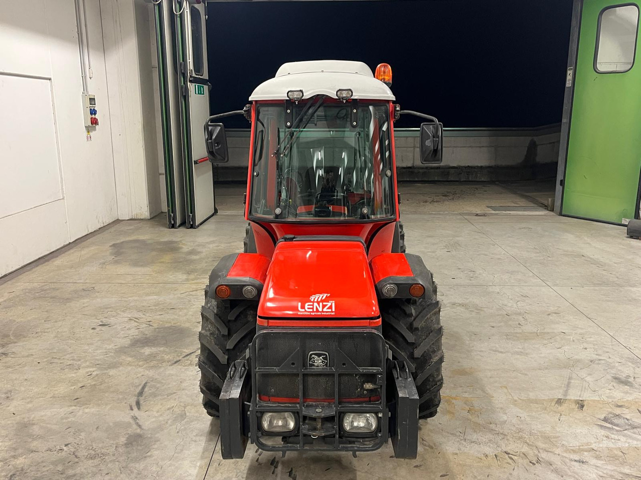 ANTONIO CARRARO SRX 8400 - Трактор: фото 3 ANTONIO CARRARO SRX 8400 - Трактор: фото 3