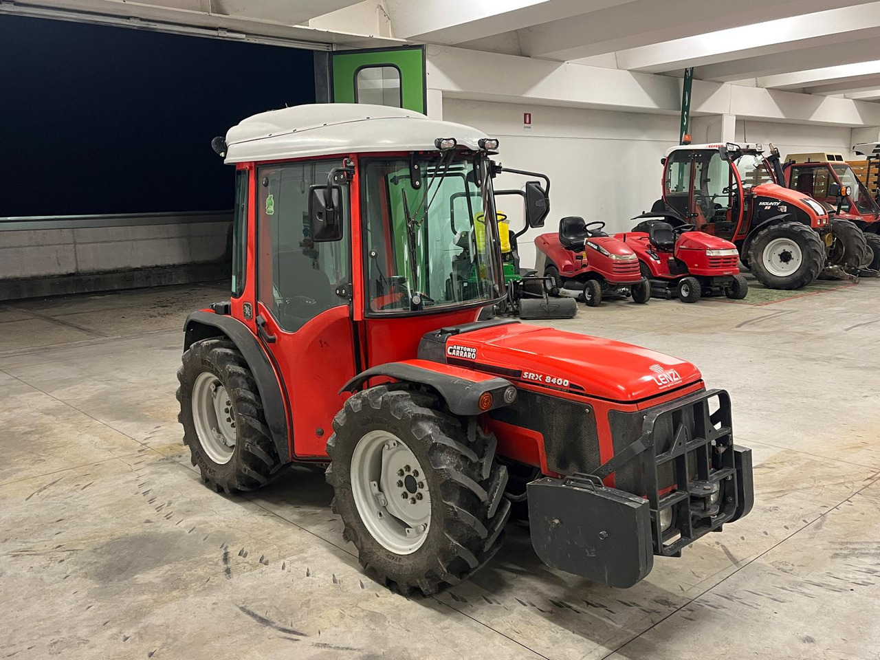 ANTONIO CARRARO SRX 8400 - Трактор: фото 4 ANTONIO CARRARO SRX 8400 - Трактор: фото 4