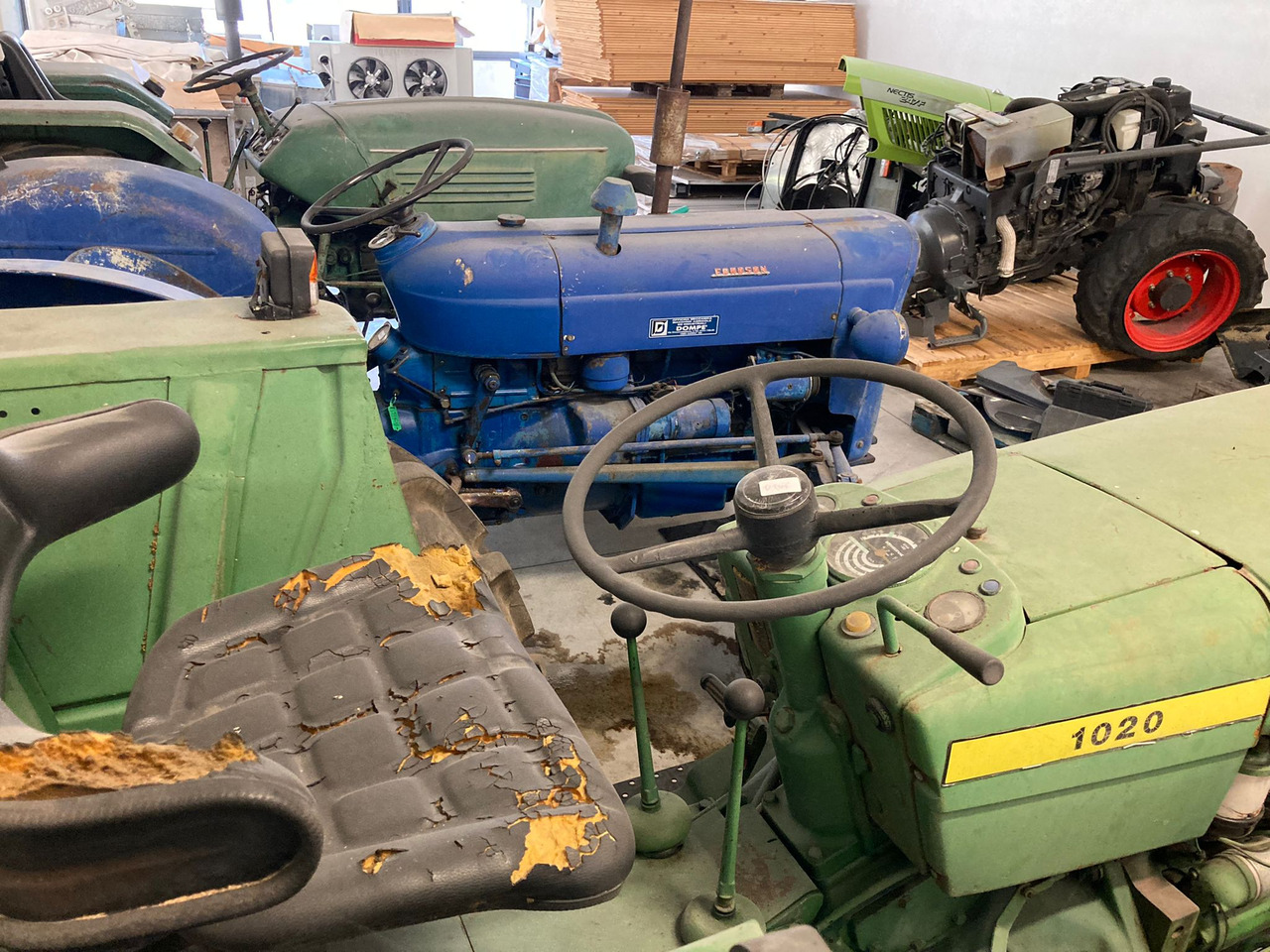 JOHN DEERE 1020 - Трактор: фото 2 JOHN DEERE 1020 - Трактор: фото 2