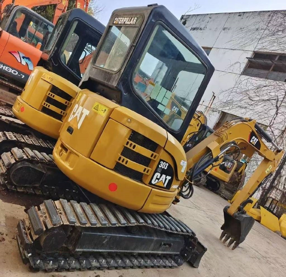 CAT 303 CR - Мини-экскаватор: фото 3 CAT 303 CR - Мини-экскаватор: фото 3