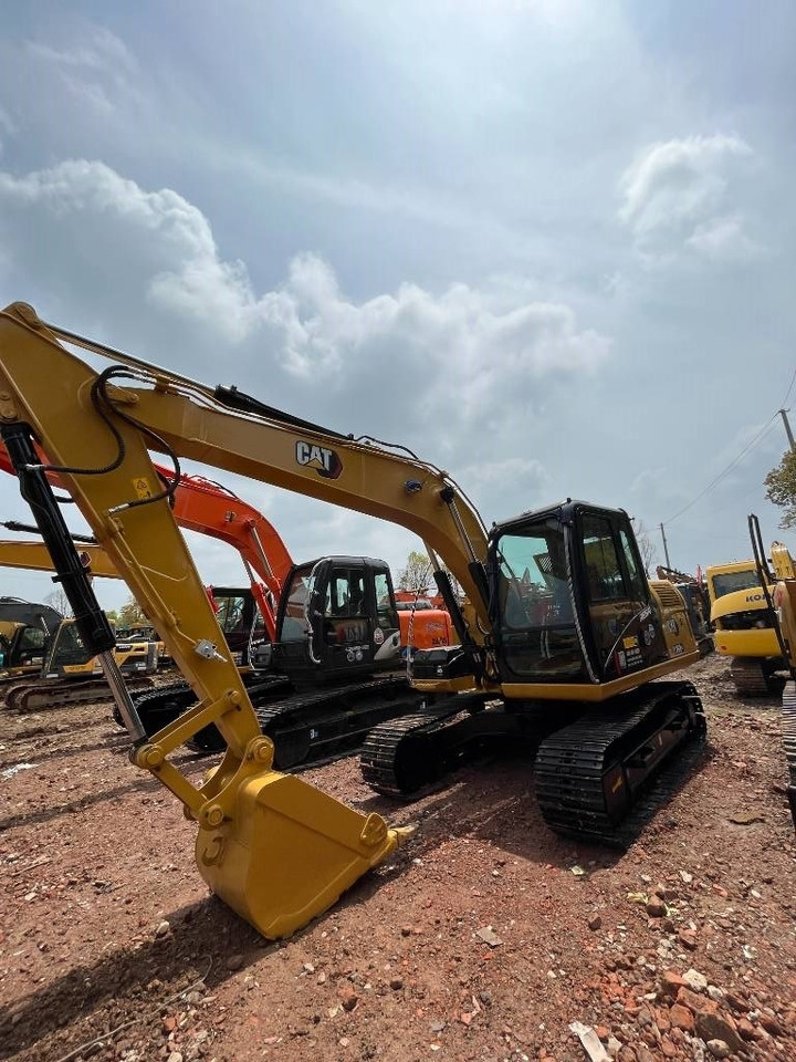 CAT 312 - Гусеничный экскаватор: фото 3 CAT 312 - Гусеничный экскаватор: фото 3