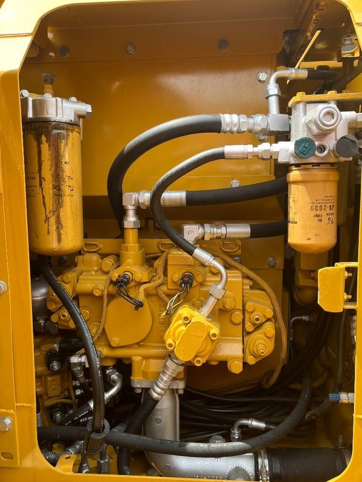 CAT 312 - Гусеничный экскаватор: фото 2 CAT 312 - Гусеничный экскаватор: фото 2