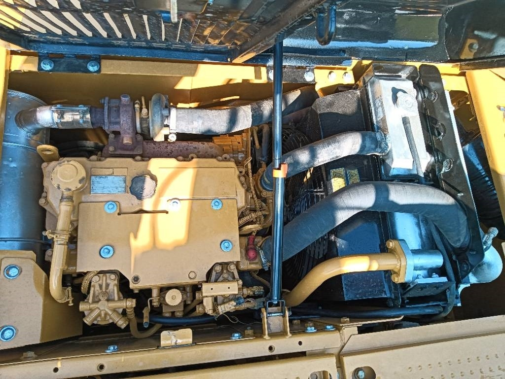 CAT 313  - Гусеничный экскаватор: фото 2 CAT 313  - Гусеничный экскаватор: фото 2