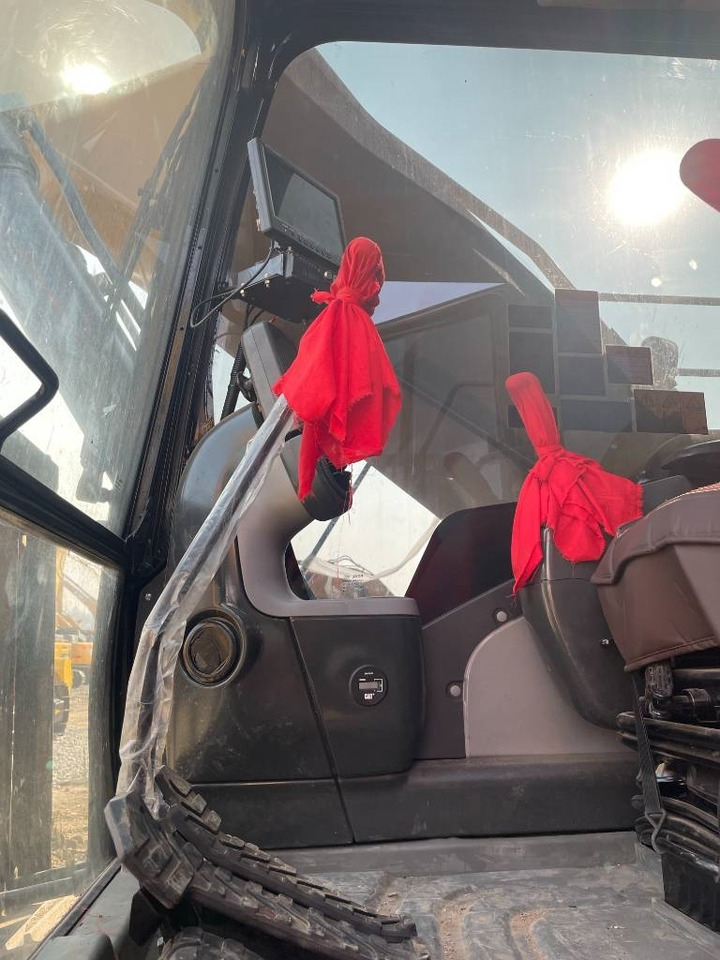 CAT 329 - Гусеничный экскаватор: фото 5 CAT 329 - Гусеничный экскаватор: фото 5