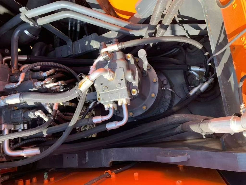 Doosan 300-7 - Гусеничный экскаватор: фото 2 Doosan 300-7 - Гусеничный экскаватор: фото 2