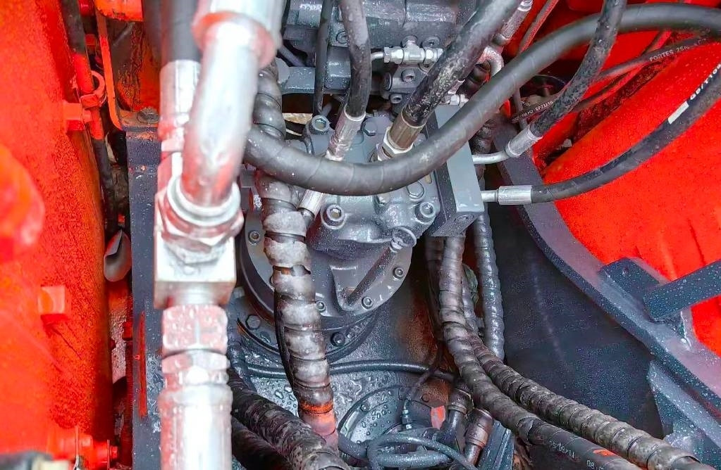 Doosan DX 140 - Гусеничный экскаватор: фото 2 Doosan DX 140 - Гусеничный экскаватор: фото 2