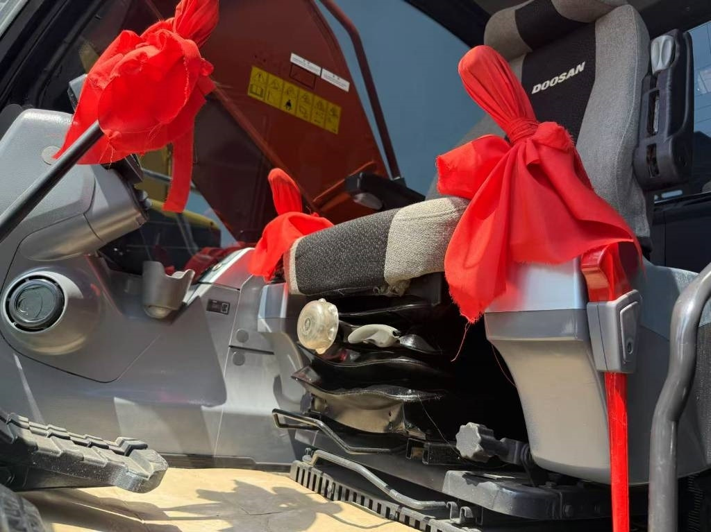 Doosan DX 340 - Гусеничный экскаватор: фото 5 Doosan DX 340 - Гусеничный экскаватор: фото 5