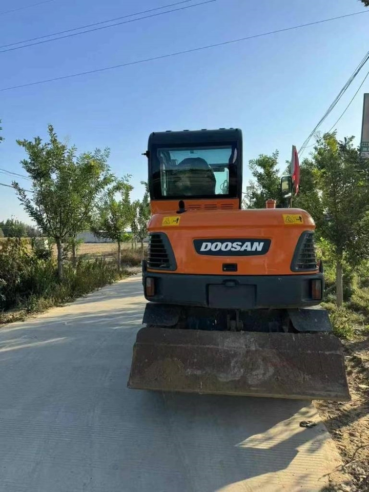 Doosan DX 60  - Мини-экскаватор: фото 2 Doosan DX 60  - Мини-экскаватор: фото 2