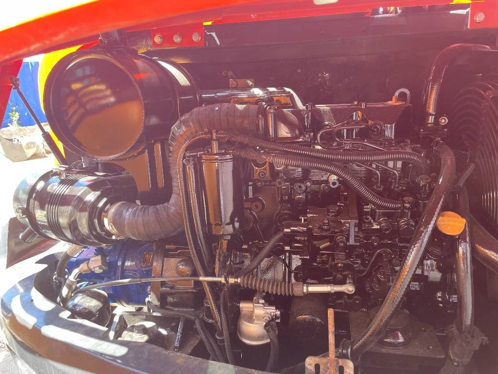 Doosan DX 60 - Гусеничный экскаватор: фото 5 Doosan DX 60 - Гусеничный экскаватор: фото 5