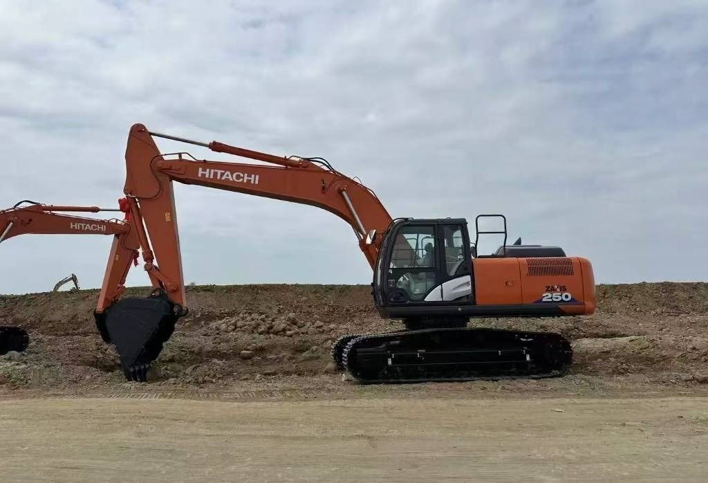 Hitachi 250 - Гусеничный экскаватор: фото 1 Hitachi 250 - Гусеничный экскаватор: фото 1