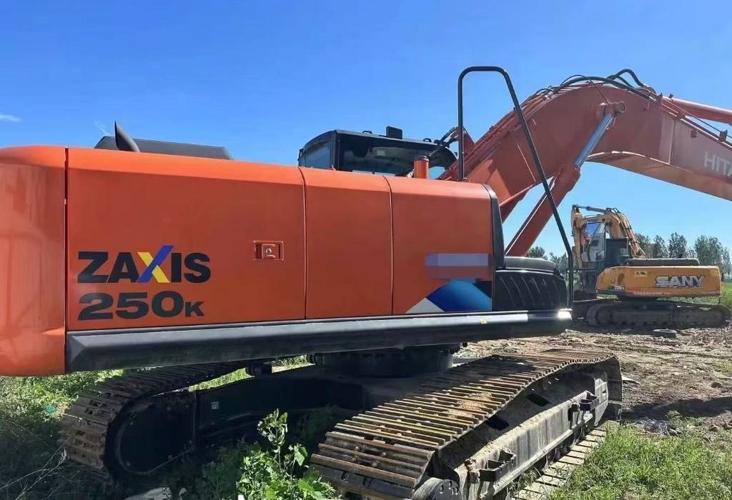 Hitachi 250 - Гусеничный экскаватор: фото 2 Hitachi 250 - Гусеничный экскаватор: фото 2