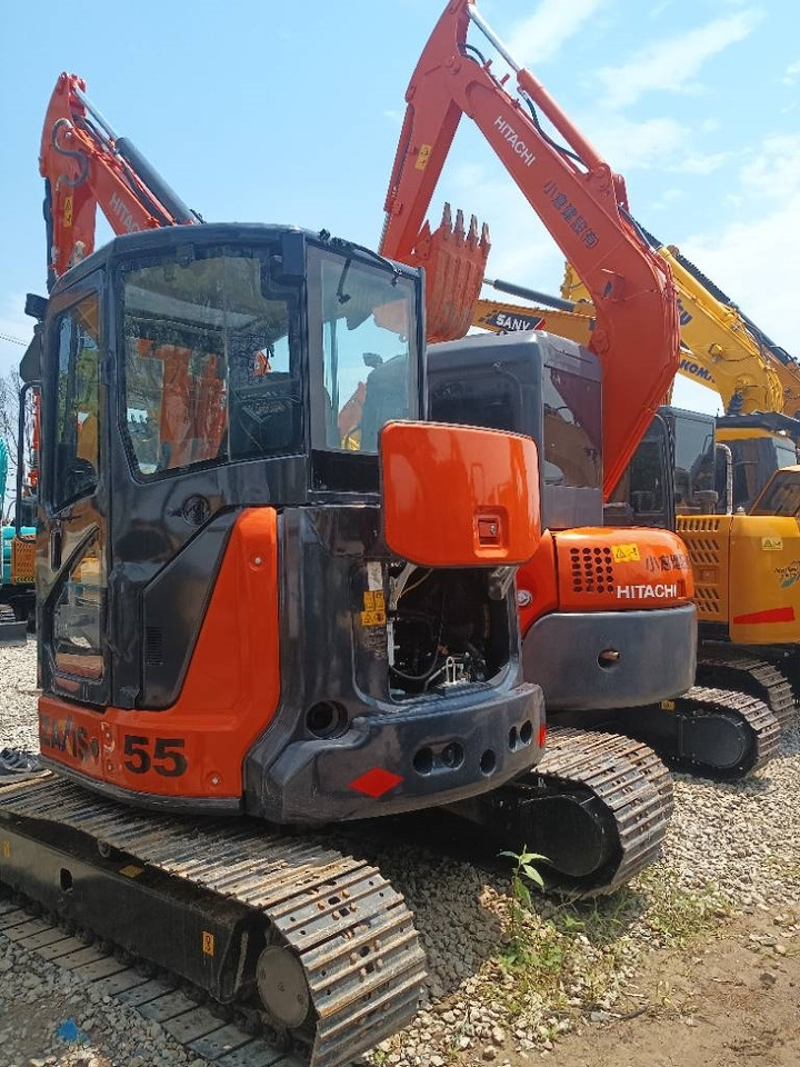 Hitachi 55 - Мини-экскаватор: фото 3 Hitachi 55 - Мини-экскаватор: фото 3