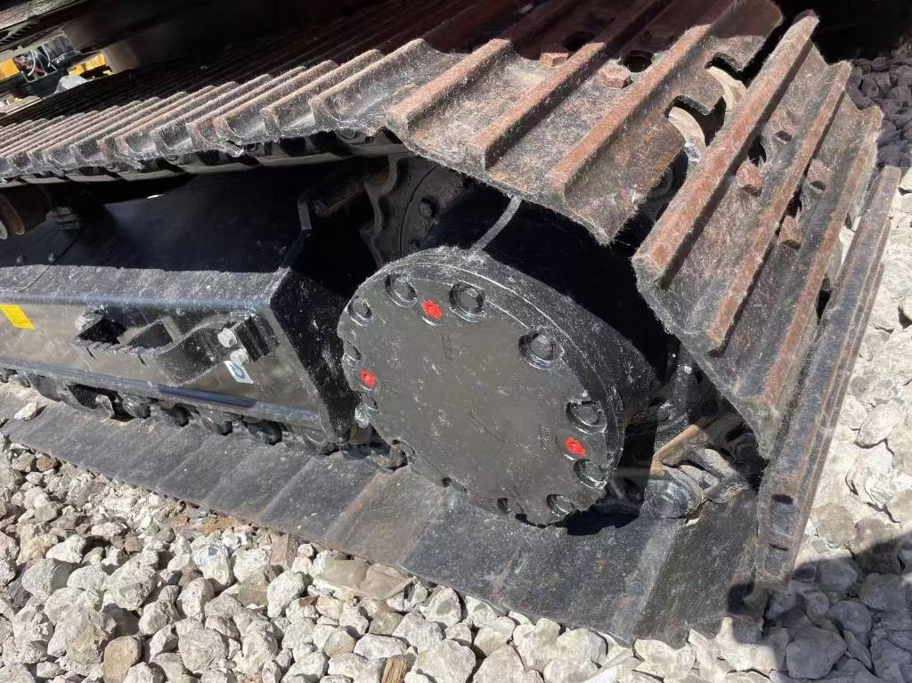 Hitachi ZX 120 - Гусеничный экскаватор: фото 3 Hitachi ZX 120 - Гусеничный экскаватор: фото 3