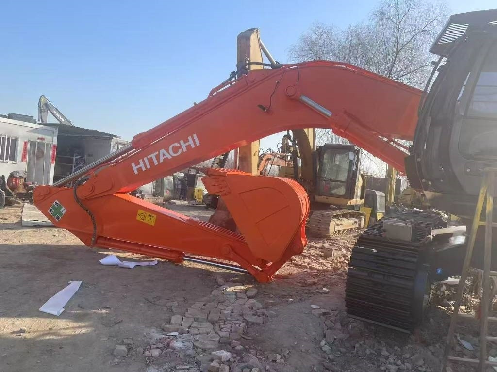 Hitachi ZX 350 - Гусеничный экскаватор: фото 2 Hitachi ZX 350 - Гусеничный экскаватор: фото 2