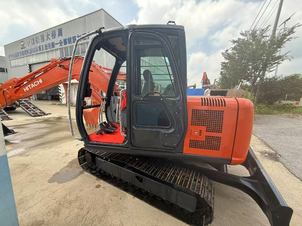 Hitachi ZX 60 - Мини-экскаватор: фото 4 Hitachi ZX 60 - Мини-экскаватор: фото 4