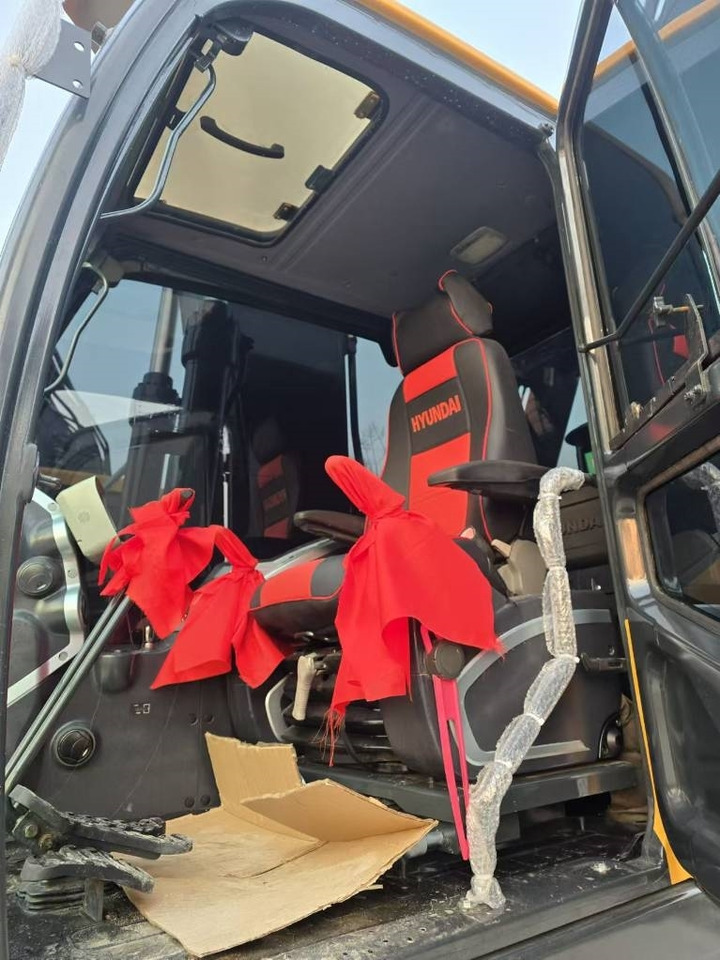 Hyundai 220-9 - Мини-экскаватор: фото 5 Hyundai 220-9 - Мини-экскаватор: фото 5