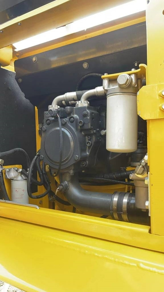 Komatsu PC 160 - Гусеничный экскаватор: фото 4 Komatsu PC 160 - Гусеничный экскаватор: фото 4