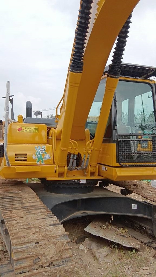 Komatsu PC 220-7 - Гусеничный экскаватор: фото 2 Komatsu PC 220-7 - Гусеничный экскаватор: фото 2