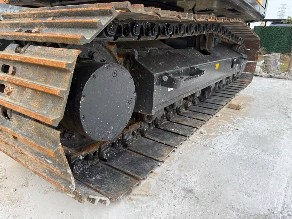 Volvo EC 140 - Гусеничный экскаватор: фото 3 Volvo EC 140 - Гусеничный экскаватор: фото 3