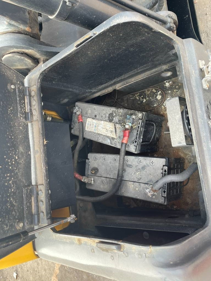 Volvo EC 140 - Гусеничный экскаватор: фото 4 Volvo EC 140 - Гусеничный экскаватор: фото 4