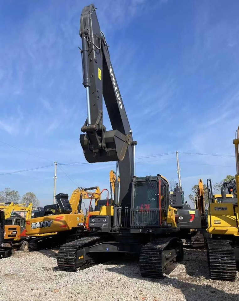 Volvo EC 240 - Гусеничный экскаватор: фото 1 Volvo EC 240 - Гусеничный экскаватор: фото 1