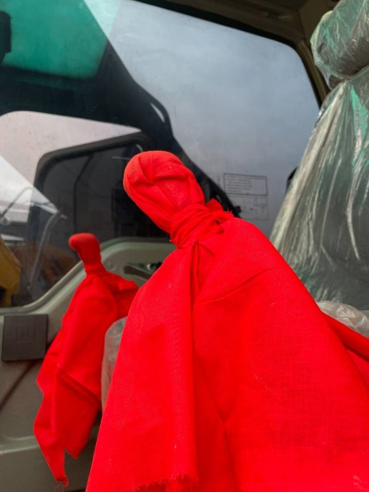 Volvo EC 240 - Гусеничный экскаватор: фото 3 Volvo EC 240 - Гусеничный экскаватор: фото 3