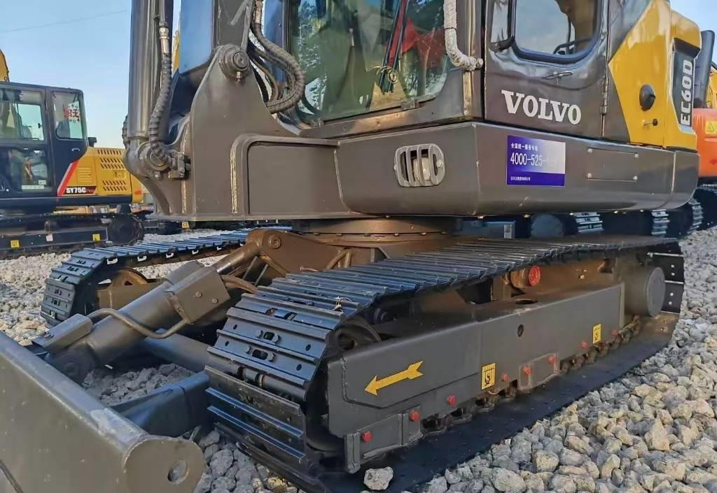 Гусеничный экскаватор Volvo EC 60: фото 6