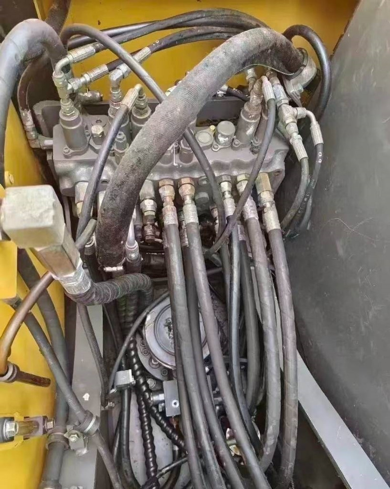 Гусеничный экскаватор Volvo EC 80 D: фото 8