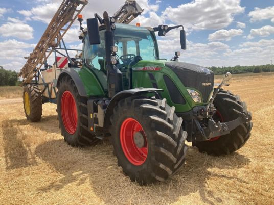 Fendt 718 PROFI PLUS - Трактор: фото 1 Fendt 718 PROFI PLUS - Трактор: фото 1
