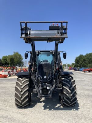 Valtra T215 DIRECT - Трактор: фото 4 Valtra T215 DIRECT - Трактор: фото 4