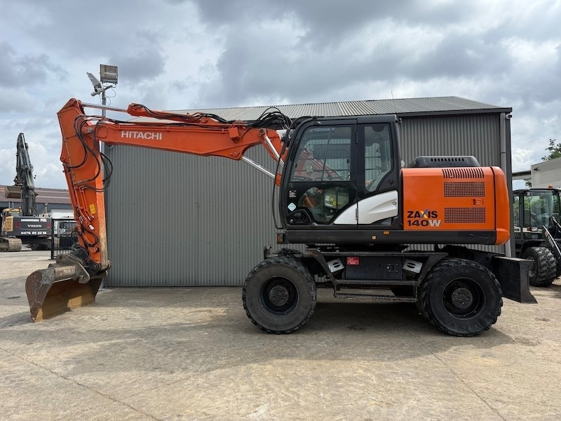 Hitachi ZX 140 W-5 - Колёсный экскаватор: фото 1 Hitachi ZX 140 W-5 - Колёсный экскаватор: фото 1