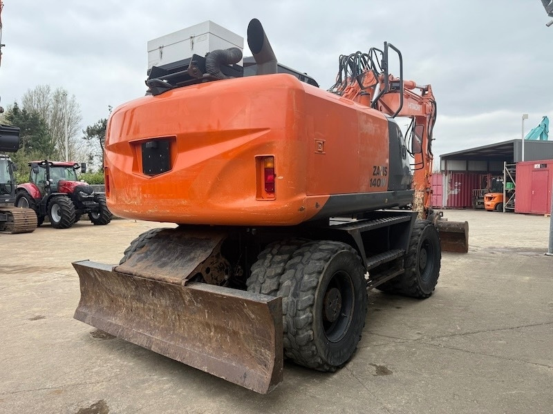 Hitachi ZX 140 W T-5 - Колёсный экскаватор: фото 4 Hitachi ZX 140 W T-5 - Колёсный экскаватор: фото 4