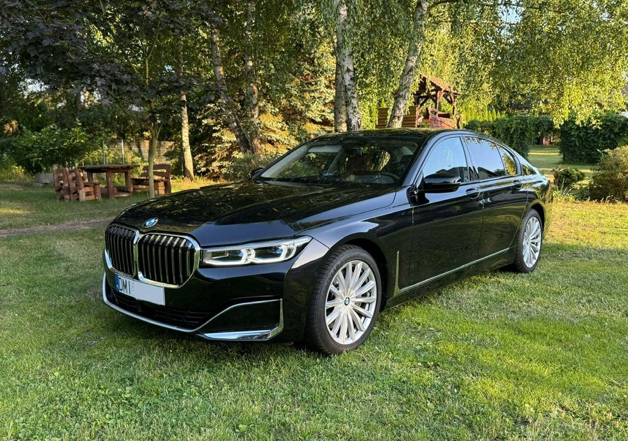 BMW SERIA 7 II (G11/G12) BMW SERIA 7 740d Xdrive 340KM Luxury+Exclusive Masaże Adaptiv Oś Lasery 2022 FV2 - Седан: фото 3 BMW SERIA 7 II (G11/G12) BMW SERIA 7 740d Xdrive 340KM Luxury+Exclusive Masaże Adaptiv Oś Lasery 2022 FV2 - Седан: фото 3