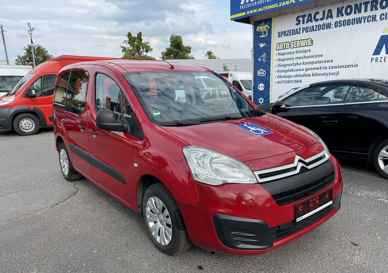 Citroen Berlingo II Berlingo 1.6 do przewozu Niepełnosprawnych inwalida rampa 2018 - Легковой автомобиль: фото 4 Citroen Berlingo II Berlingo 1.6 do przewozu Niepełnosprawnych inwalida rampa 2018 - Легковой автомобиль: фото 4