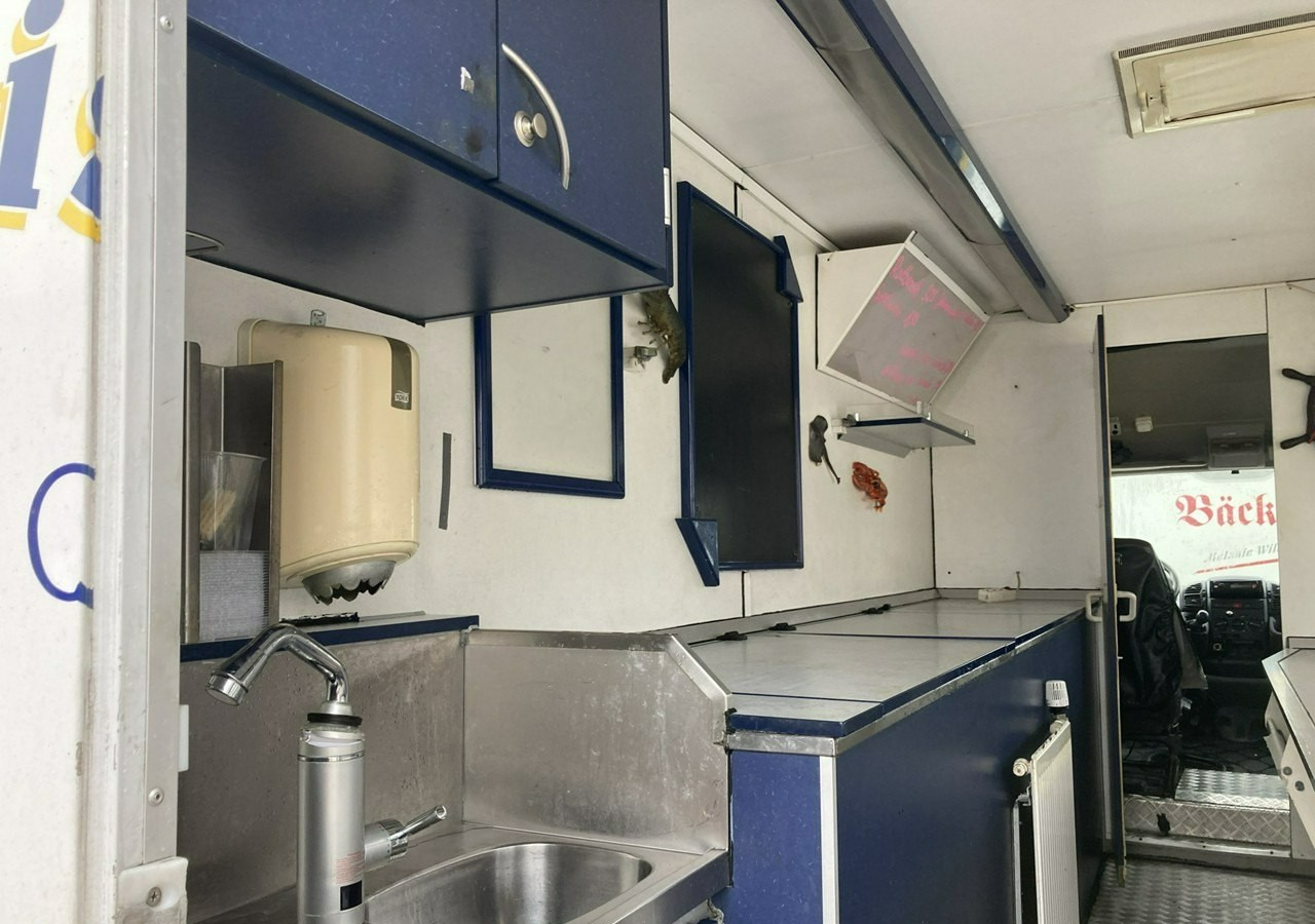 Fiat Ducato Autosklep mięso-ryba Gastronomiczny Food Truck Foodtruck sklep 2004 - Торговый грузовик, Лёгкий коммерческий автомобиль: фото 4 Fiat Ducato Autosklep mięso-ryba Gastronomiczny Food Truck Foodtruck sklep 2004 - Торговый грузовик, Лёгкий коммерческий автомобиль: фото 4