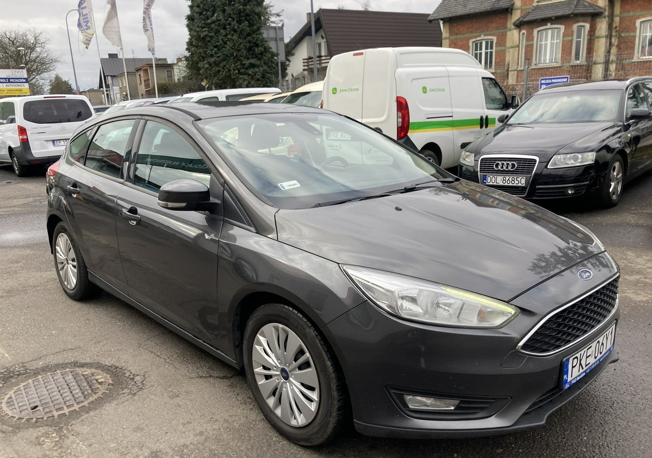 Ford Focus III Focus 1.0 EcoBoost Klima Salon PL 2015 - Хэтчбек: фото 5 Ford Focus III Focus 1.0 EcoBoost Klima Salon PL 2015 - Хэтчбек: фото 5