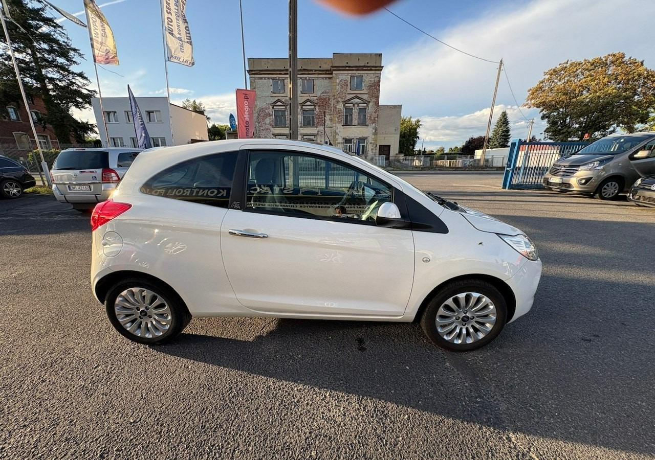Ford KA II Ford KA 1.2 Champions Edition Klima Panorama 2012 - Хэтчбек: фото 5 Ford KA II Ford KA 1.2 Champions Edition Klima Panorama 2012 - Хэтчбек: фото 5