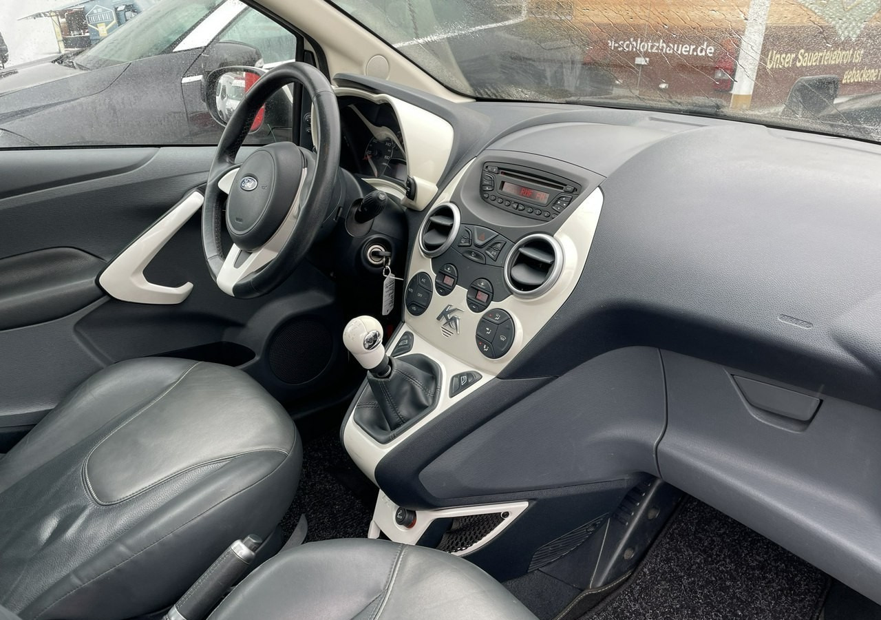 Ford KA II Ford KA 1.2 Champions Edition Klima Panorama 2012 - Хэтчбек: фото 5 Ford KA II Ford KA 1.2 Champions Edition Klima Panorama 2012 - Хэтчбек: фото 5